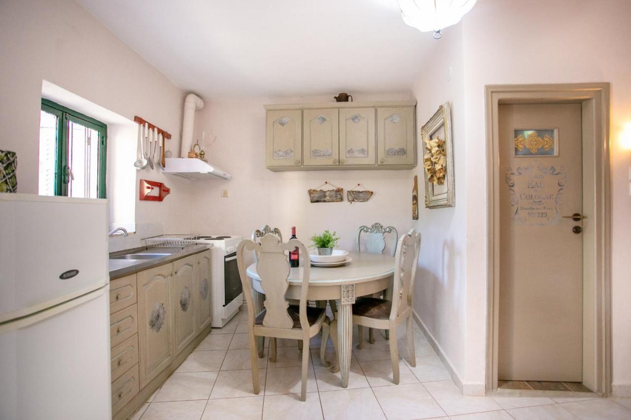 Charouda Country House Pyrgos Dirou Luaran gambar