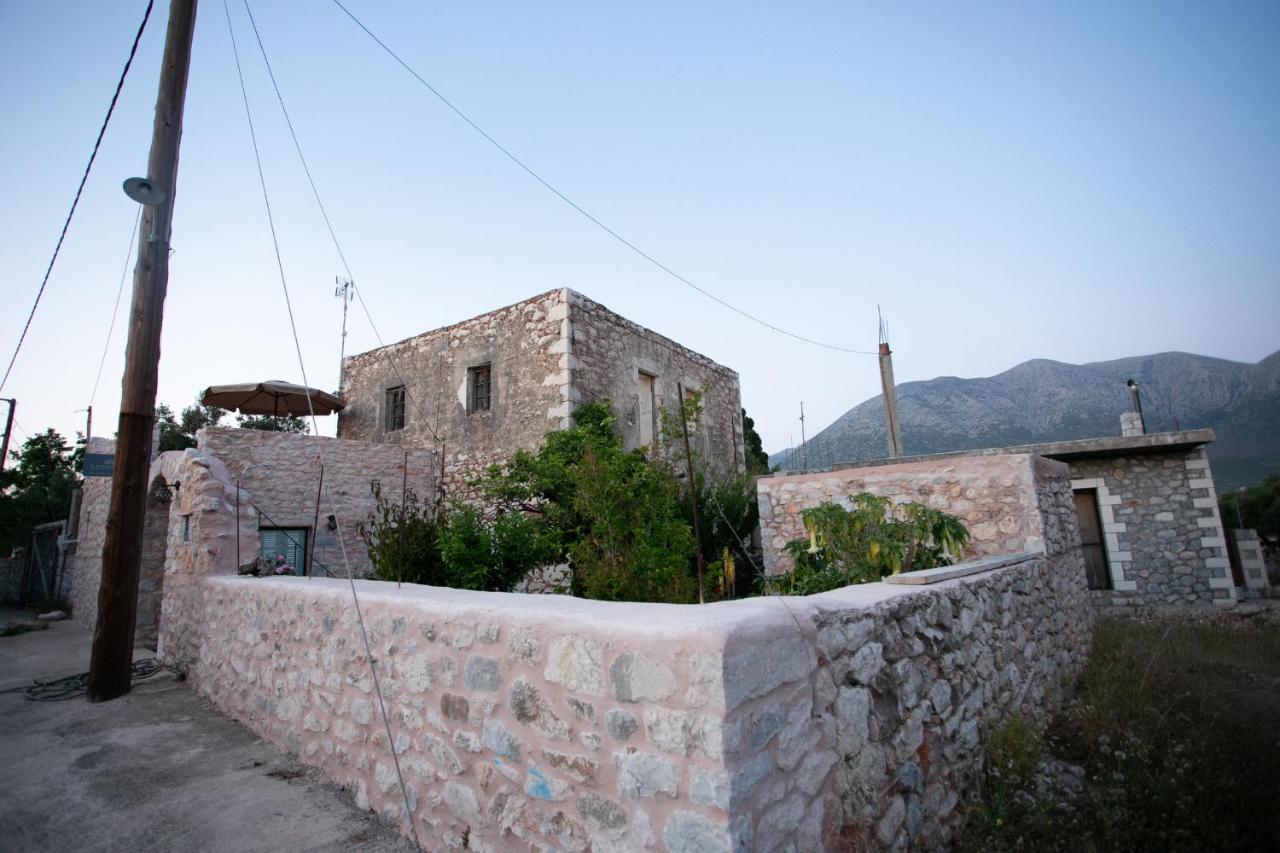 Charouda Country House Pyrgos Dirou Luaran gambar